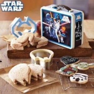WILLIAMS SONOMA Star Wars Sandwich Cutters - Millennium Falcon & Tie Fighter